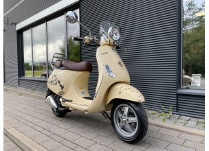 Piaggio Vespa LX125