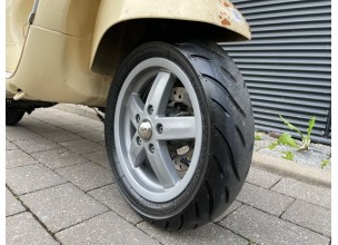 Piaggio Vespa LX125