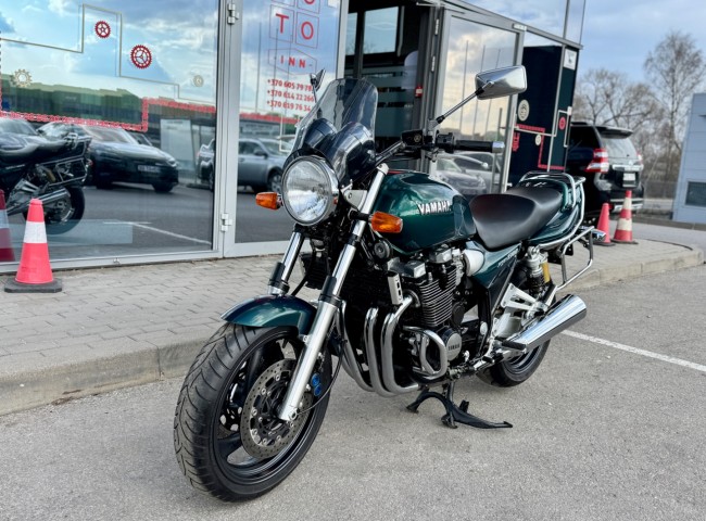 Yamaha XJR1300