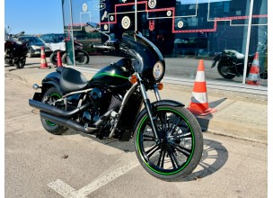 Kawasaki Vulcan Custom 900