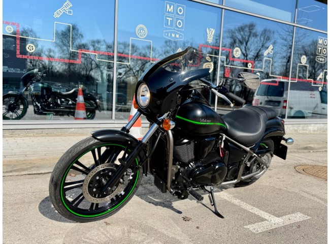 Kawasaki Vulcan Custom 900