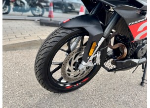 Aprilia Tuono 125 abs