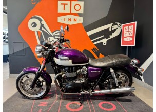 Triumph Boneville T100