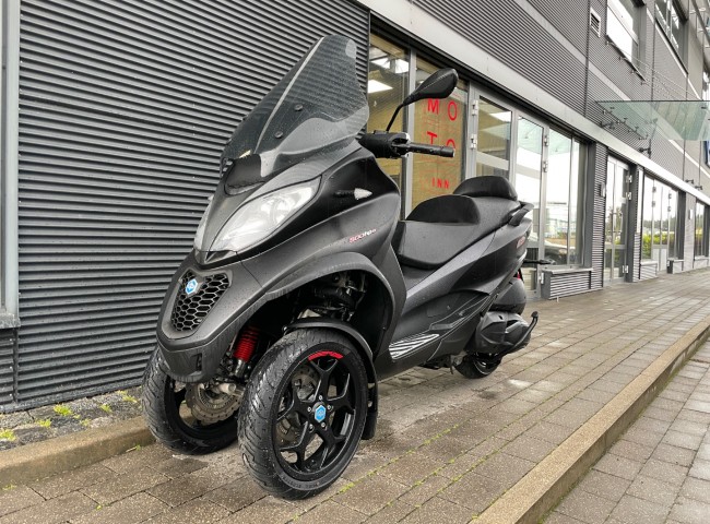 ﻿Piaggio Mp3 500 hpe