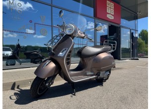 Piaggio Vespa 300 GTS