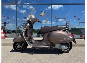 Piaggio Vespa 300 GTS