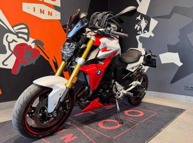 BMW F900R