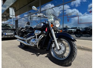Suzuki VL800 Volussia