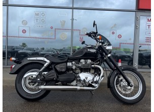 Triumph America 800