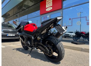 Yamaha R1