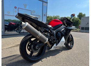 Yamaha R1