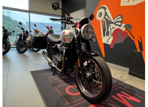 Triumph Street Twin 900