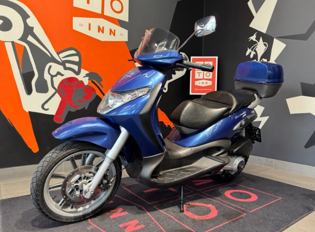 Piaggio Beverly 250