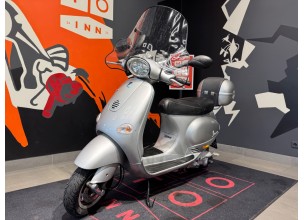 Piaggio Vespa 125 