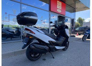 ﻿Suzuki Burgman 400 Abs