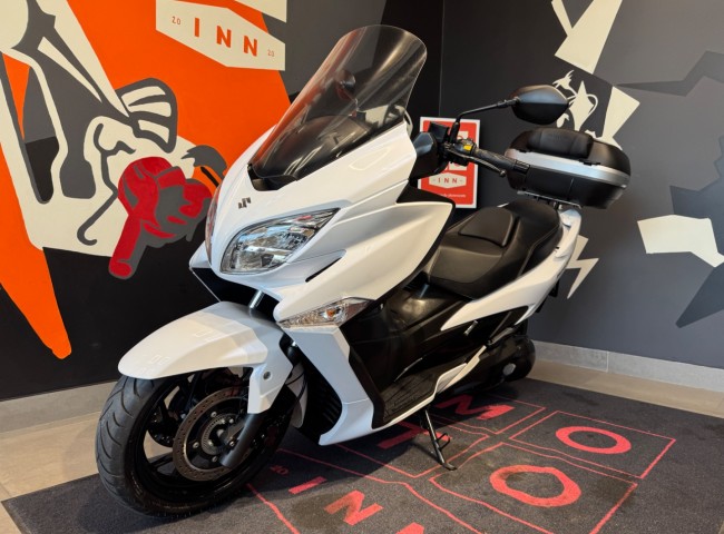 ﻿Suzuki Burgman 400 Abs