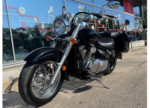 Suzuki VL800