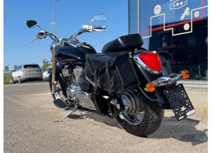 Suzuki VL800