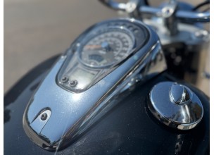 Suzuki VL800