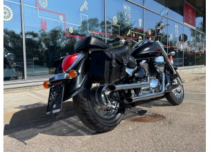 Suzuki VL800
