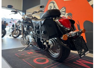 Suzuki VL800