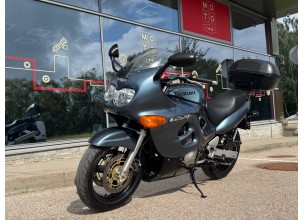 Suzuki GSX750F Katana
