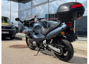 Suzuki GSX750F Katana