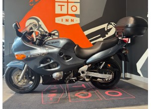 Suzuki GSX750F Katana