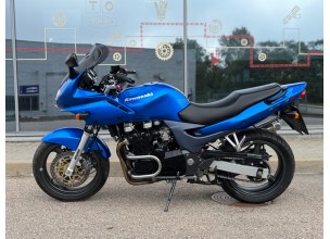 Kawasaki ZR7S
