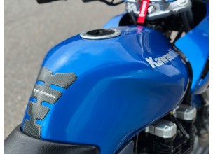 Kawasaki ZR7S