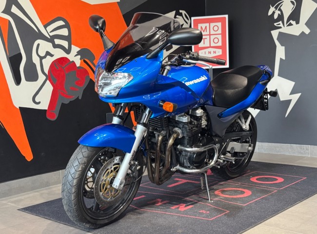 Kawasaki ZR7S