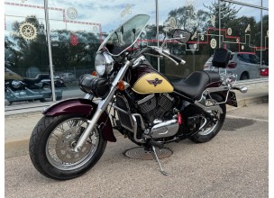 ﻿Kawasaki Vn800