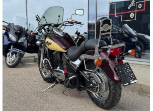 ﻿Kawasaki Vn800