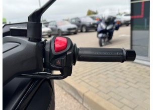Yamaha Xmax 300