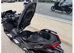 Yamaha Xmax 300