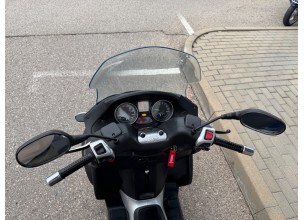 Piaggio Mp3 400