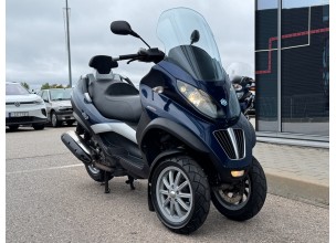 Piaggio Mp3 400