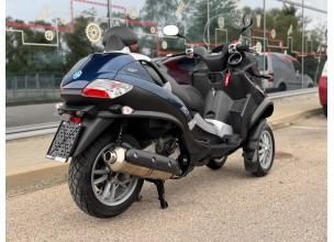 Piaggio Mp3 400