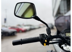 Suzuki XF650 Freewind