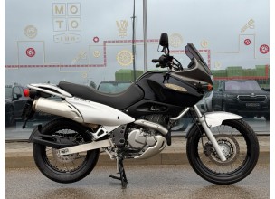 Suzuki XF650 Freewind
