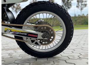 Suzuki Drz400