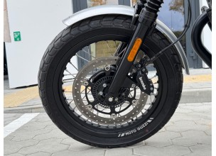 Moto Guzzi V7 III Rough