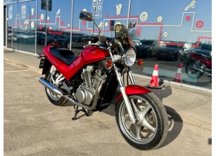 Suzuki VX800