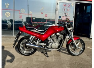 Suzuki VX800