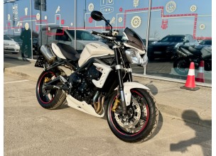 Triumph Street Triple R