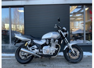 Yamaha XJR1300 