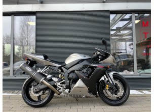 Yamaha R1