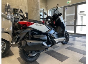 Yamaha Xmax 400
