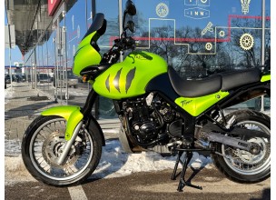 Triumph Tiger 900