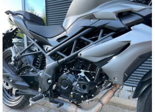 Benelli Bn125